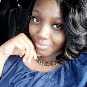 Meet your Posher, Janelle